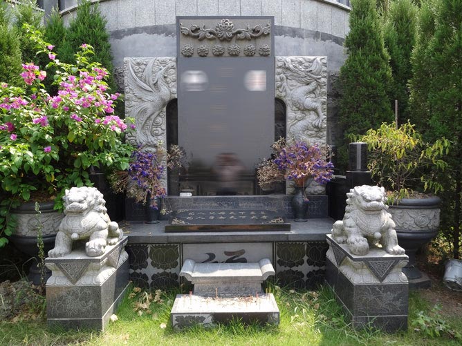 龙凤浮雕墓